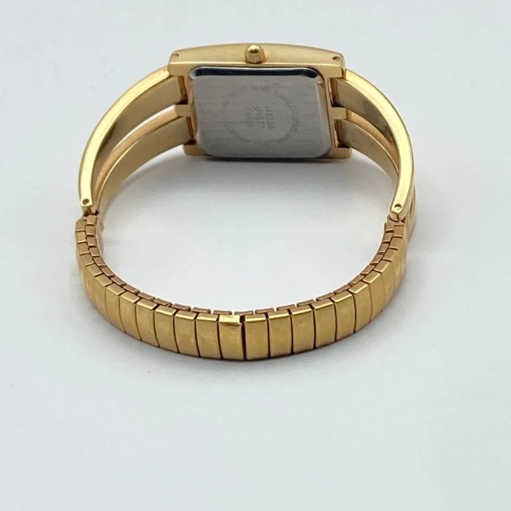 Vintage Alto Womens Watch Gold Tone 19mm Stretch Band Tank New Battery SMALL 6